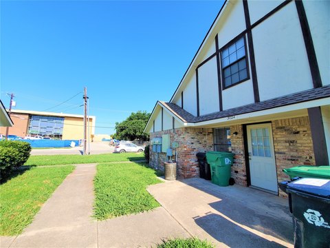 Leased 4-Plex Investment