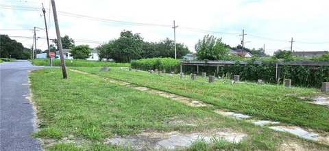 Land in Historic New Orleans