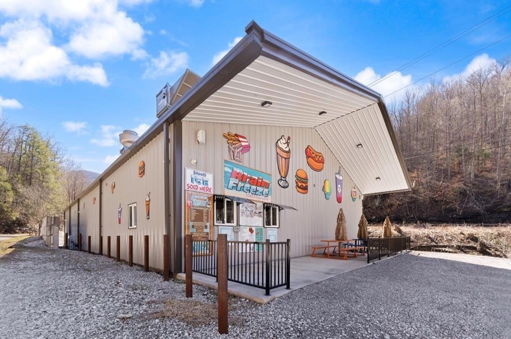 Commercial Building in Jenkins, KY