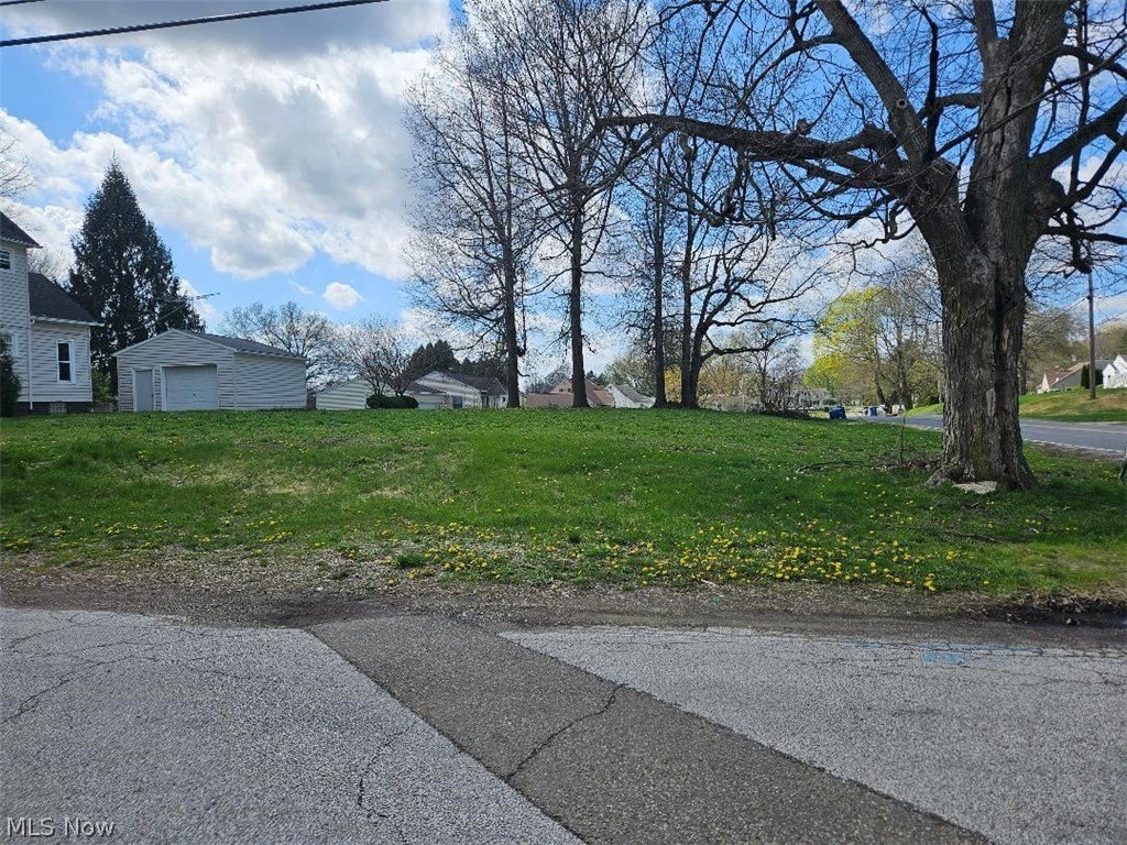Level Corner Lot in Barberton