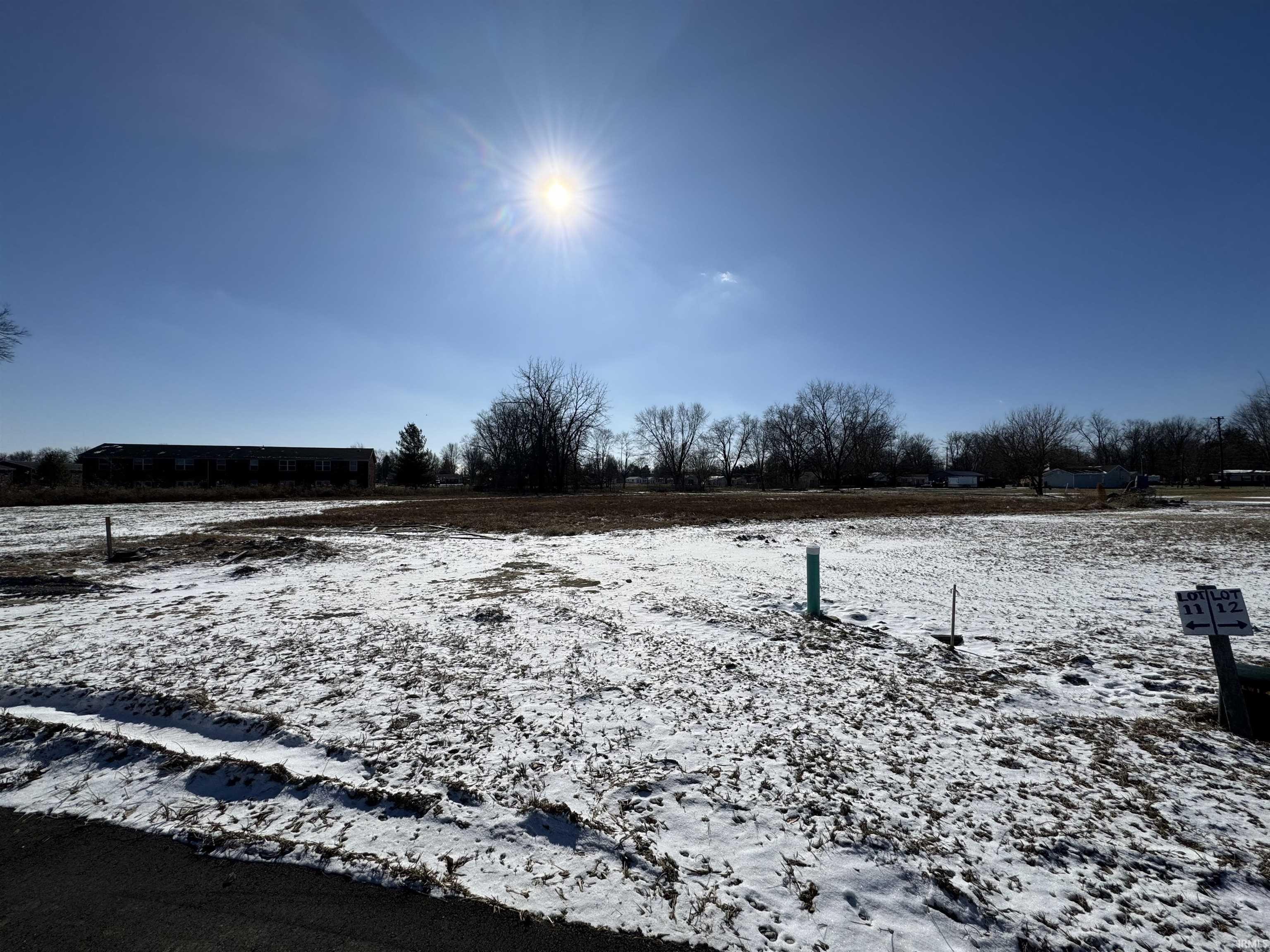 Residential Land in Mitchell, IN