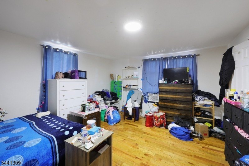Picture 16