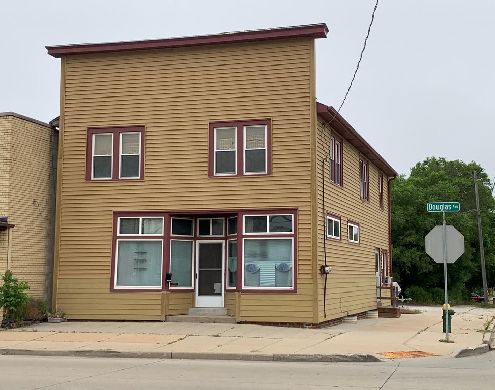 3401 Douglas Ave, Racine, WI 53402