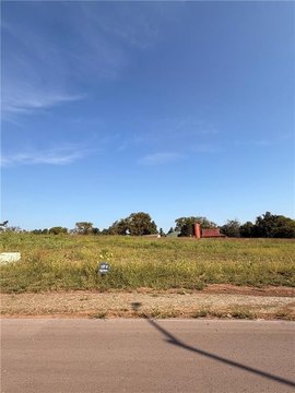 Land, Raymore, MO