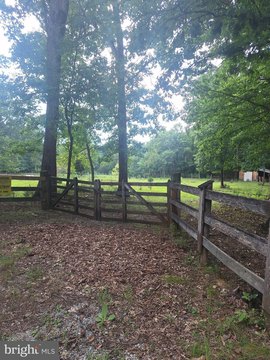 Land, HARPERS FERRY, WV