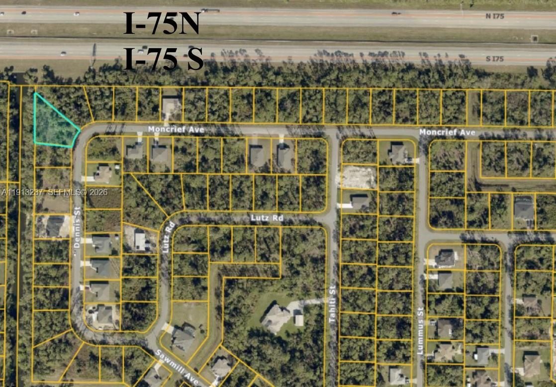 Oversized Lot with Canal View