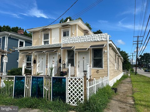 Petersburg Triplex: Investor Special