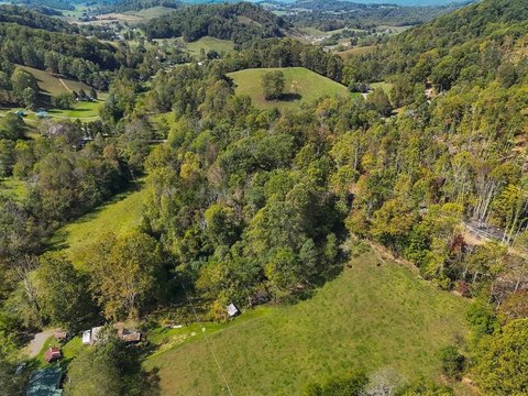 Picturesque Land in Meadowview, VA
