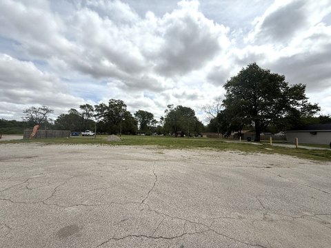 Commercial Land Parcel with Mixed Zoning