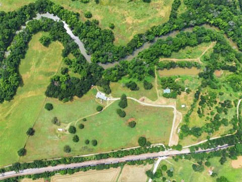 Bridgeport Land with Trinity River