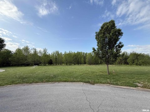 Residential Lot in Marion, Illinois
