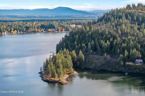 Waterfront Lot on Lower Twin Lakes