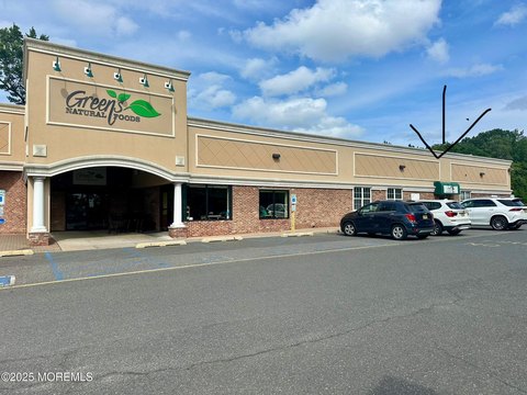 Highway 35 Commercial Space