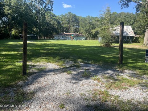 Land, Ocean Springs, MS