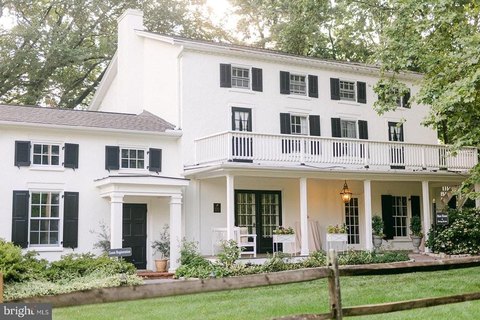 Fairville Inn Bed and Breakfast