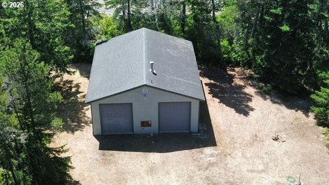 LAND - Florence, OR