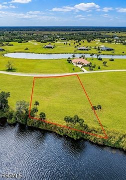 Land, Alva, FL