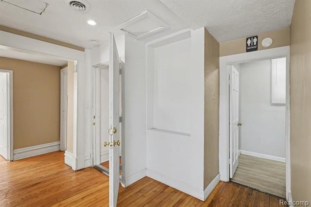 Picture 19