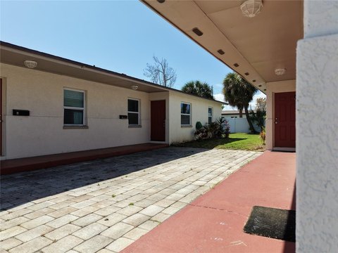 Updated Duplex in South Tampa