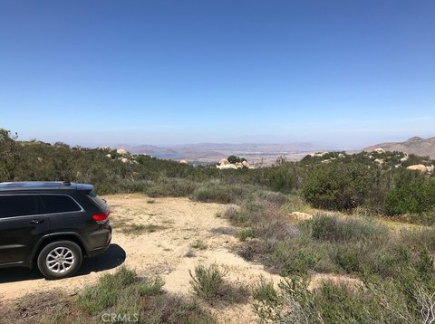 Hemet Land with Panoramic Views