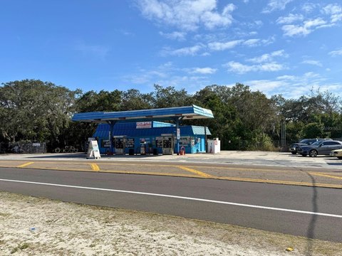 Gas Station with Three Fuel Pumps