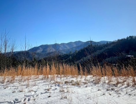 Ready-to-Build Homesite with Mountain Views