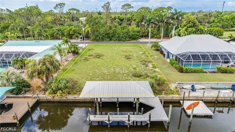 Land, St James City, FL