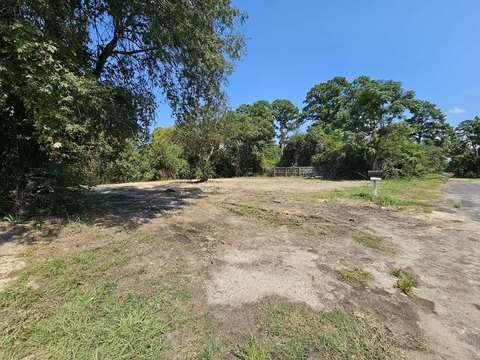 Lake-View Property in Chandler, TX