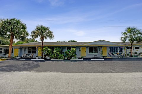 Single-Story Quadplex