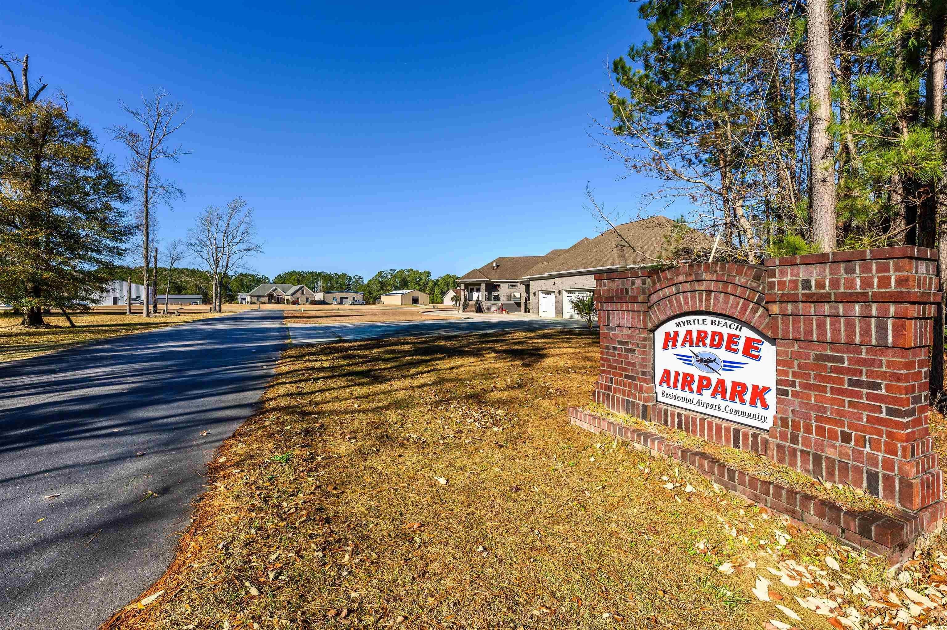Land in Private Airpark Community