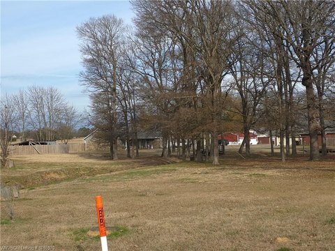 LAND - Charleston, AR