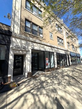 Prime Commercial Storefront in Chicago
