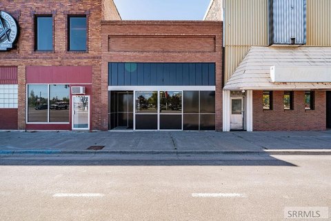 Blackfoot Retail Space For Lease