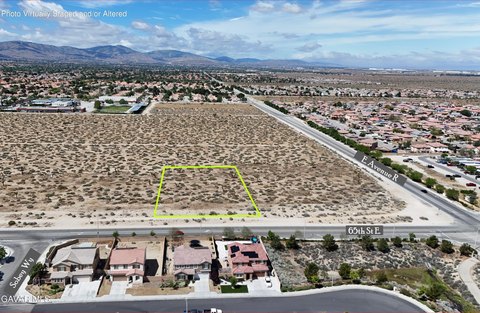 Palmdale Acreage Near Homes