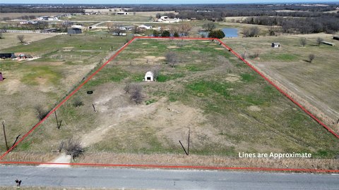Fully Fenced Acreage Homesite