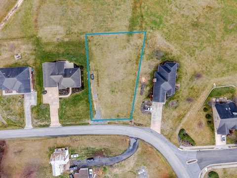 Residential Lot Near Golf Course