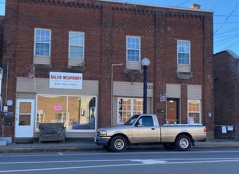 Harrodsburg Commercial Building with Apartment