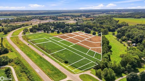 Land, Burlington, IA
