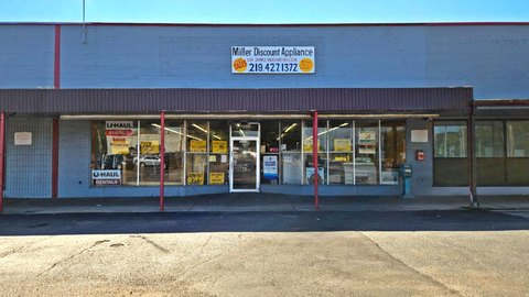 Retail Space in High-Traffic Mall