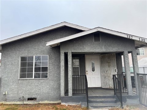 Duplex with Yard Space