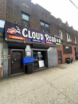 Retail Space in Ozone Park