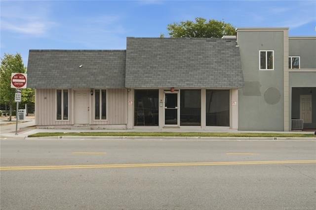 7 N Main St, Owasso, OK 74055