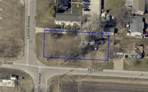 LAND - Story City, IA
