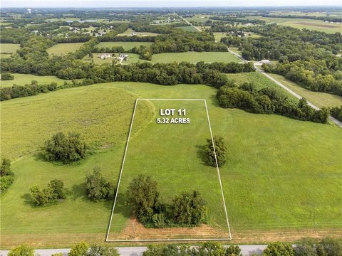 Peculiar, MO Acreage Homesite