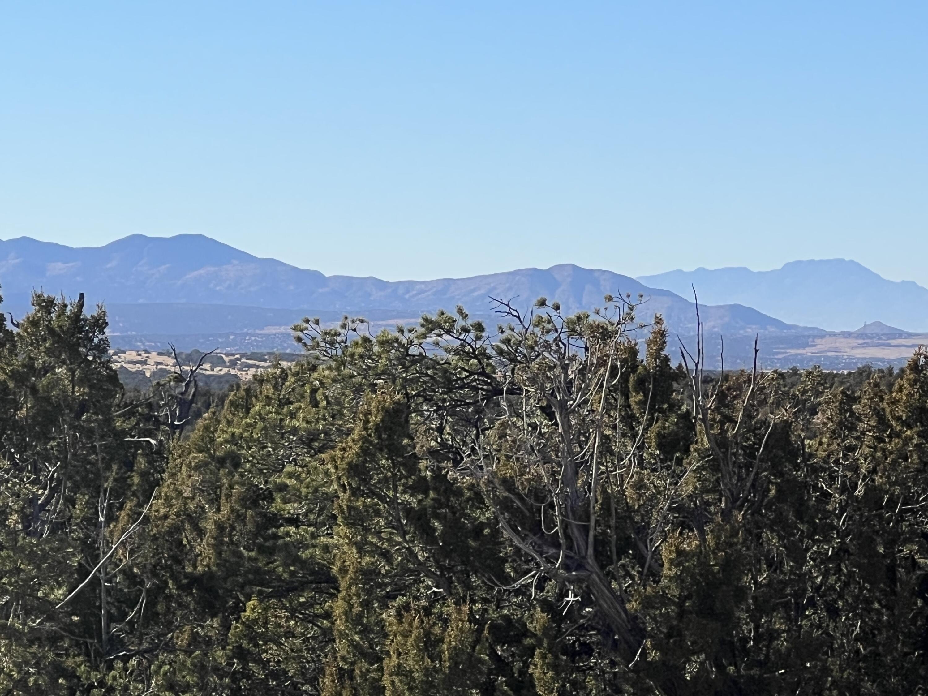 Mountainair Land with Mountain Views