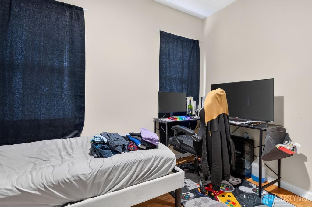 Picture 9