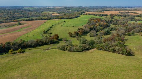 Land, Earlham, IA