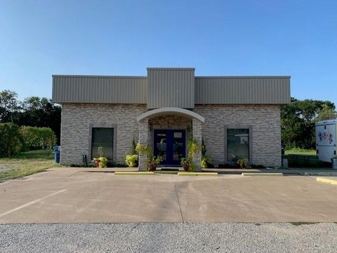 Retail Restaurant and Office Building