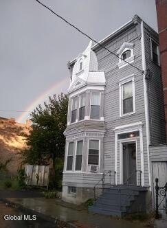 Furnished Duplex with Laundry