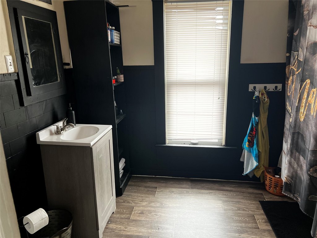 Picture 19